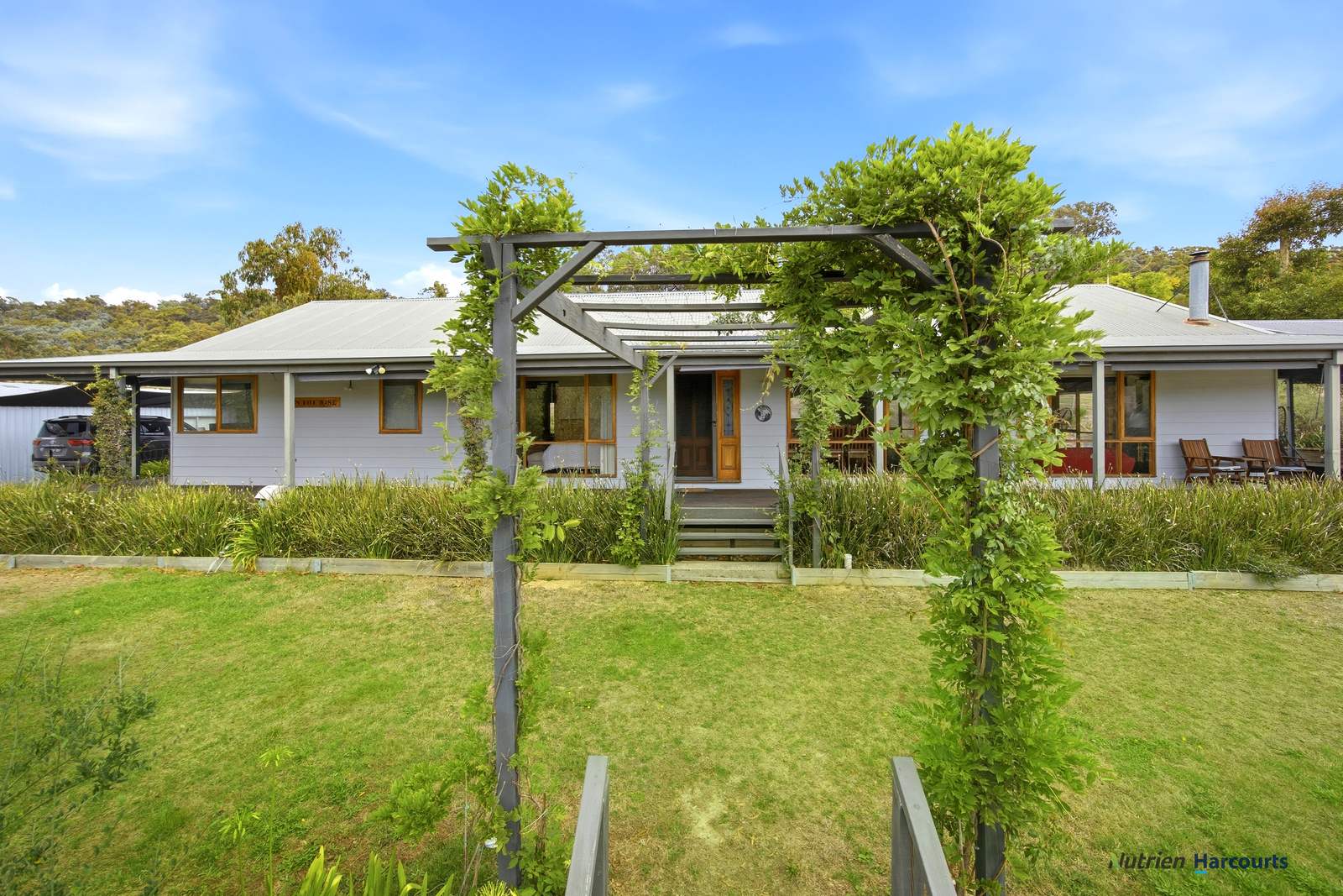 72 Alford Avenue, Eildon For Sale by Farmbuy.com - image 2