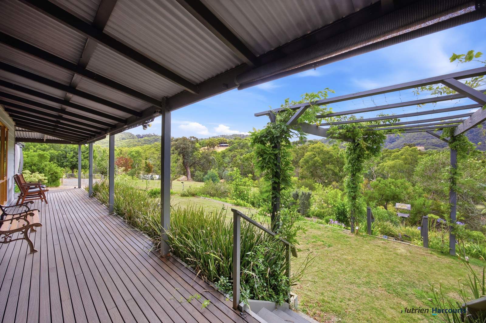 72 Alford Avenue, Eildon For Sale by Farmbuy.com - image 3