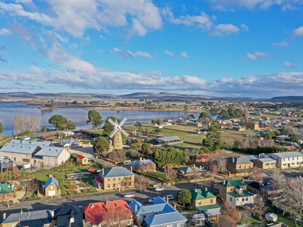 2A High Street, Oatlands For Sale by Farmbuy.com - image 16