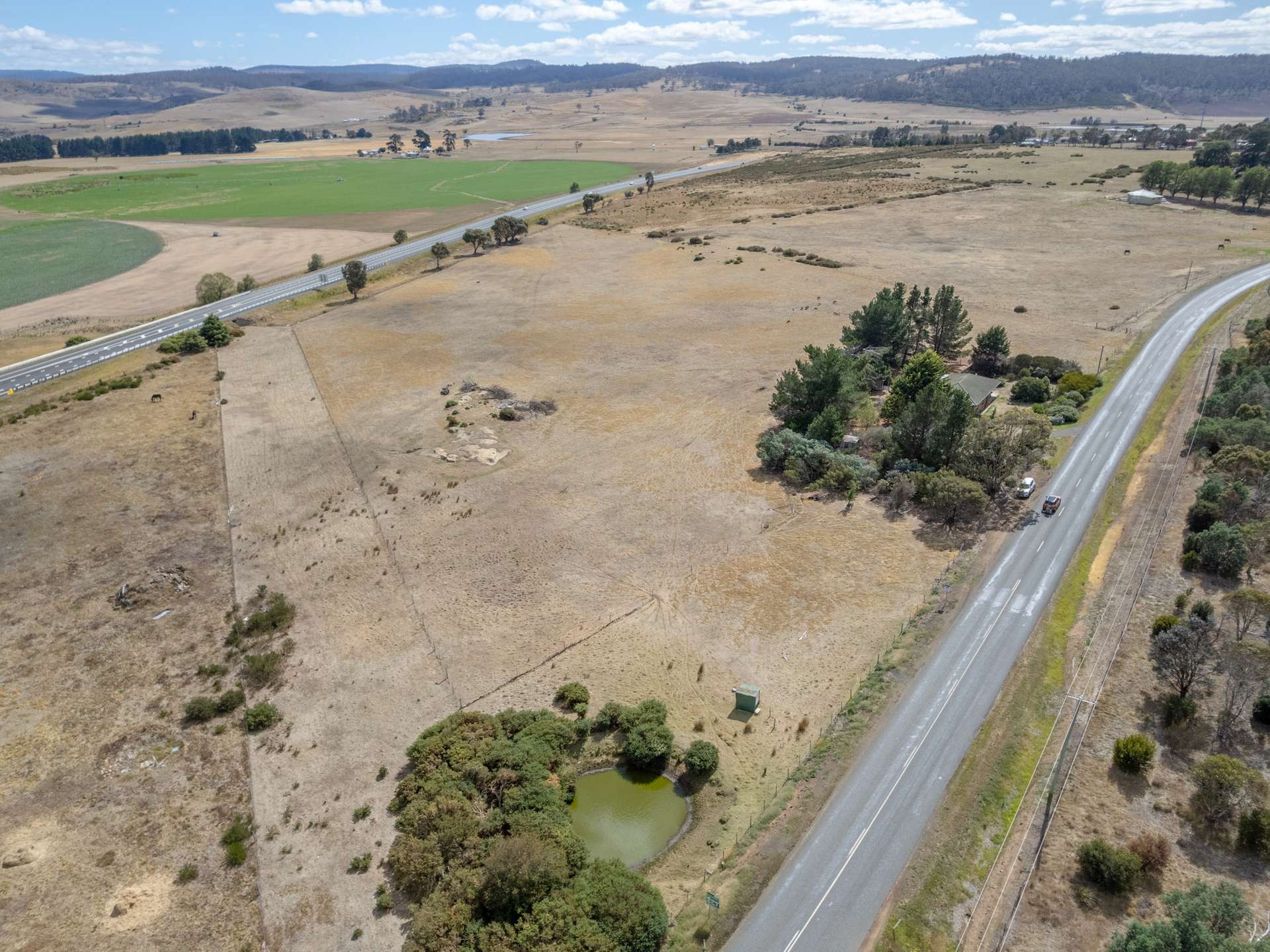 2A High Street, Oatlands For Sale by Farmbuy.com - image 32