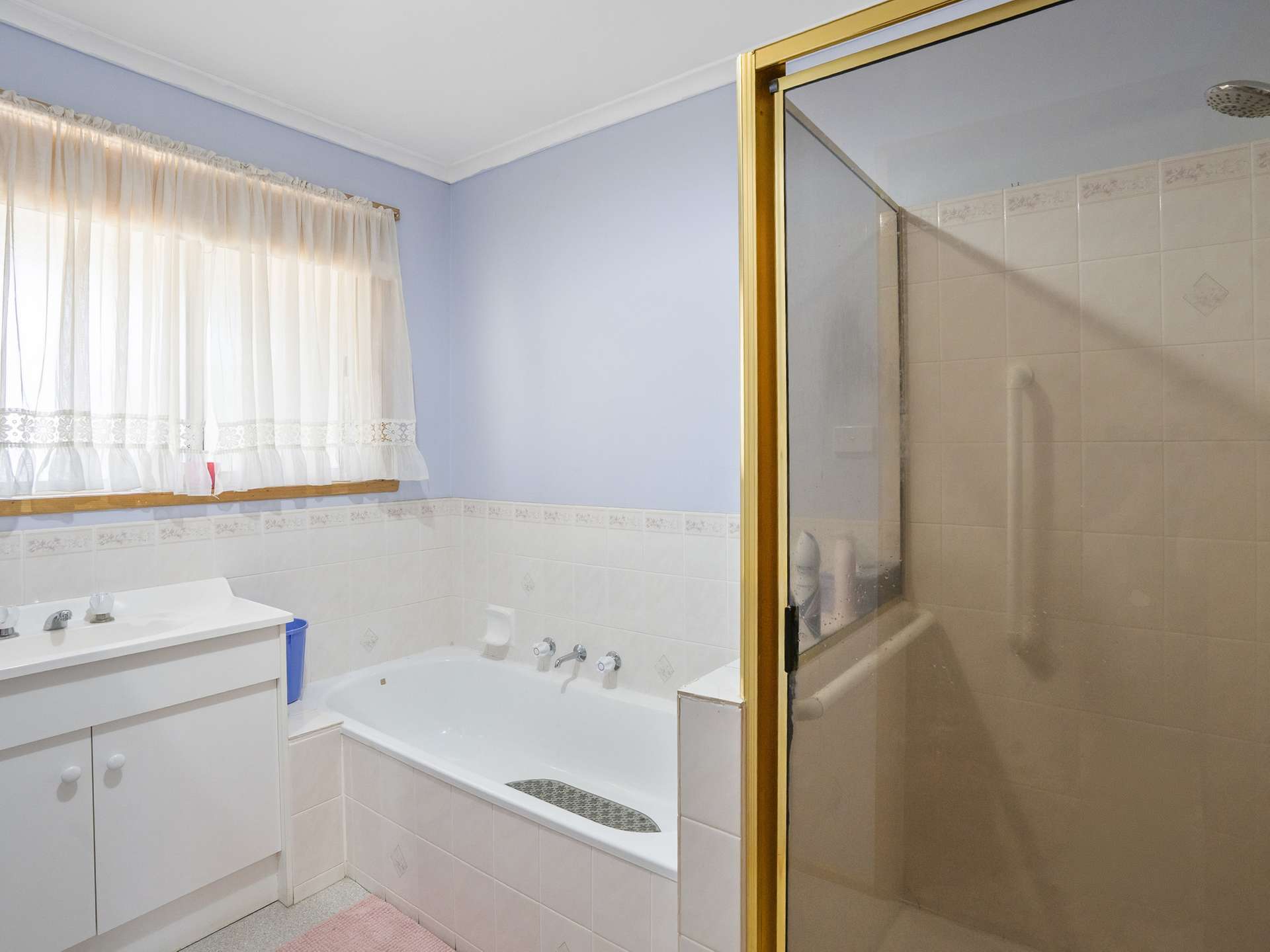 2A High Street, Oatlands For Sale by Farmbuy.com - image 13