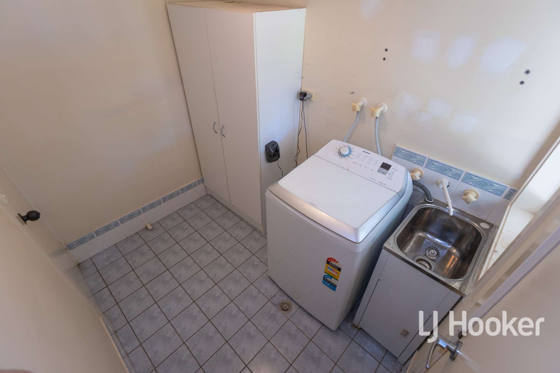 245 Old Stannifer Road, Gilgai For Sale by Farmbuy.com - image 13