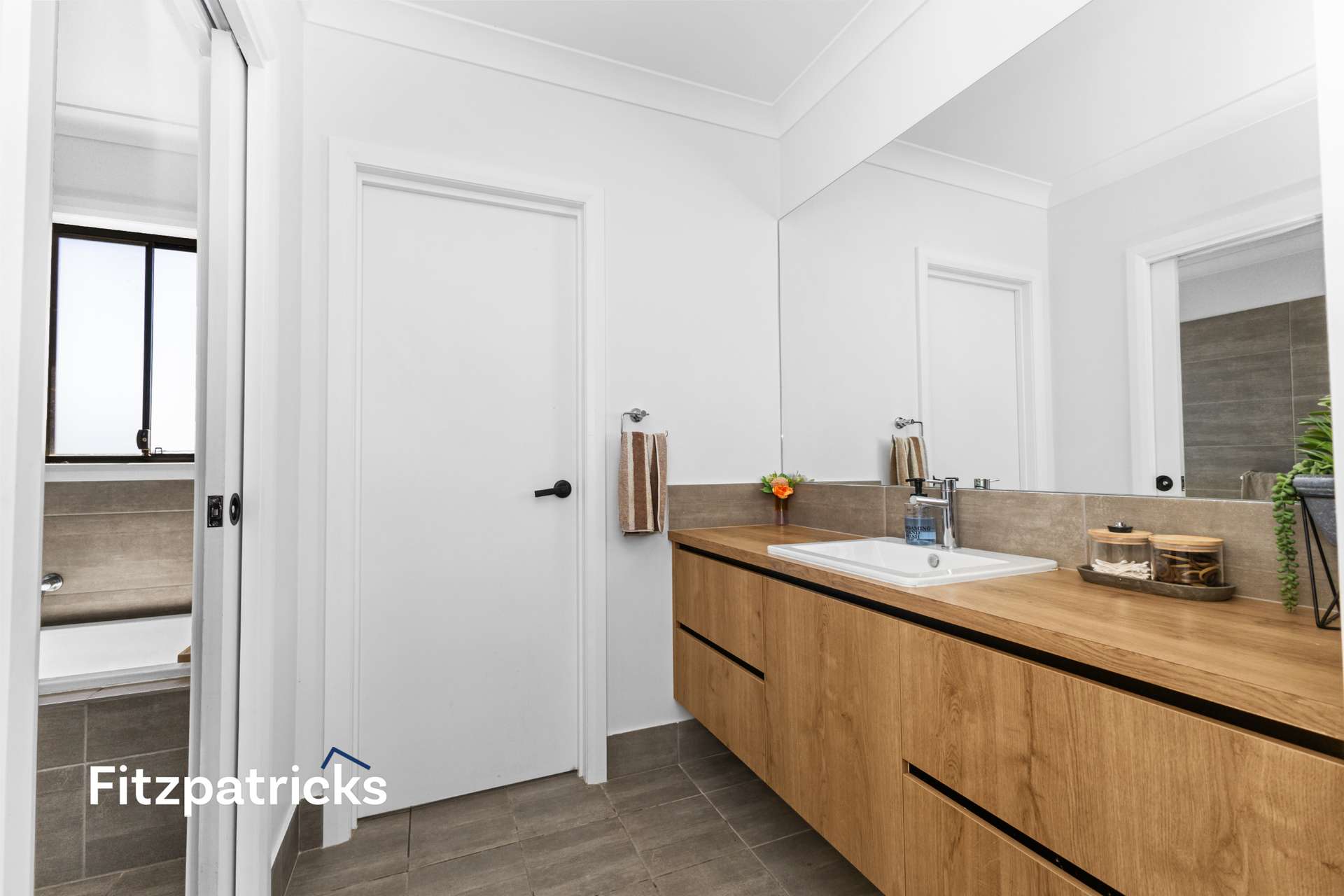 19 Sirius Way, Gumly Gumly For Sale by Farmbuy.com - image 27