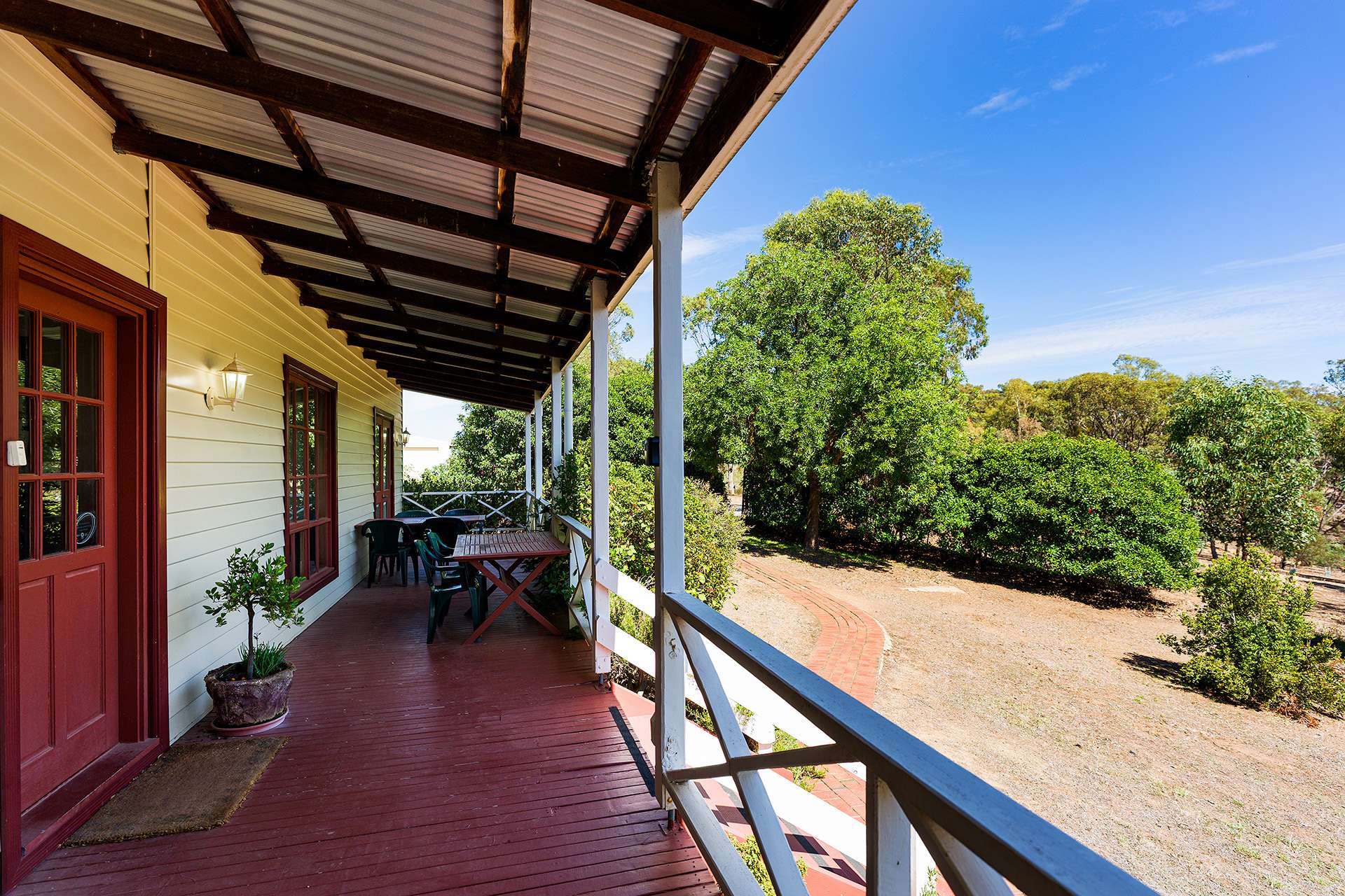 16 Franzi Street, Guildford For Sale by Farmbuy.com - image 18