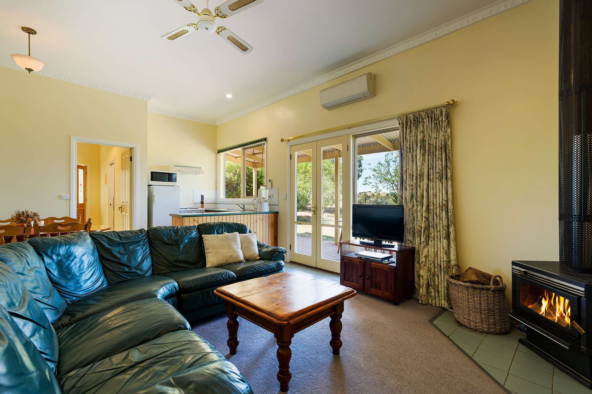 16 Franzi Street, Guildford For Sale by Farmbuy.com - image 22