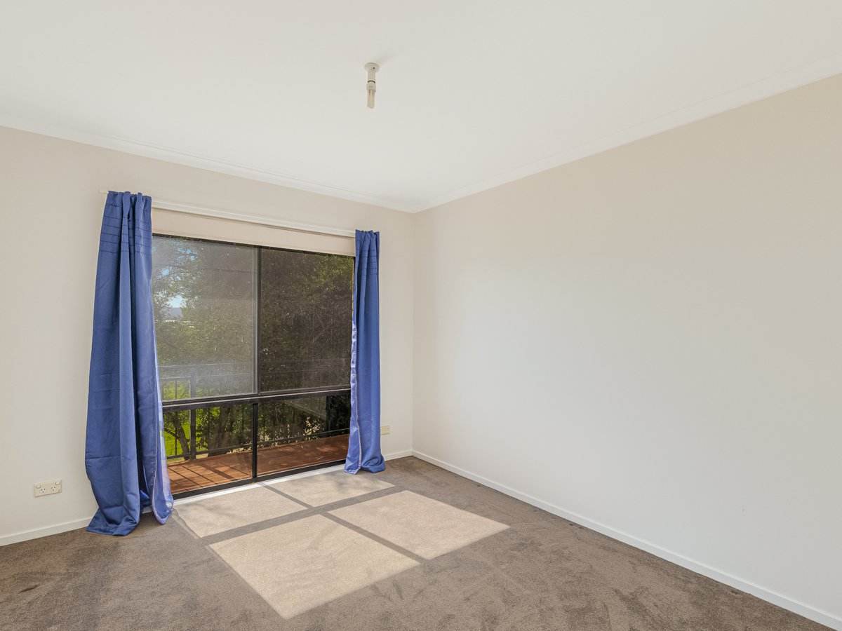 8 Willow Court, Bega For Sale by Farmbuy.com - image 16