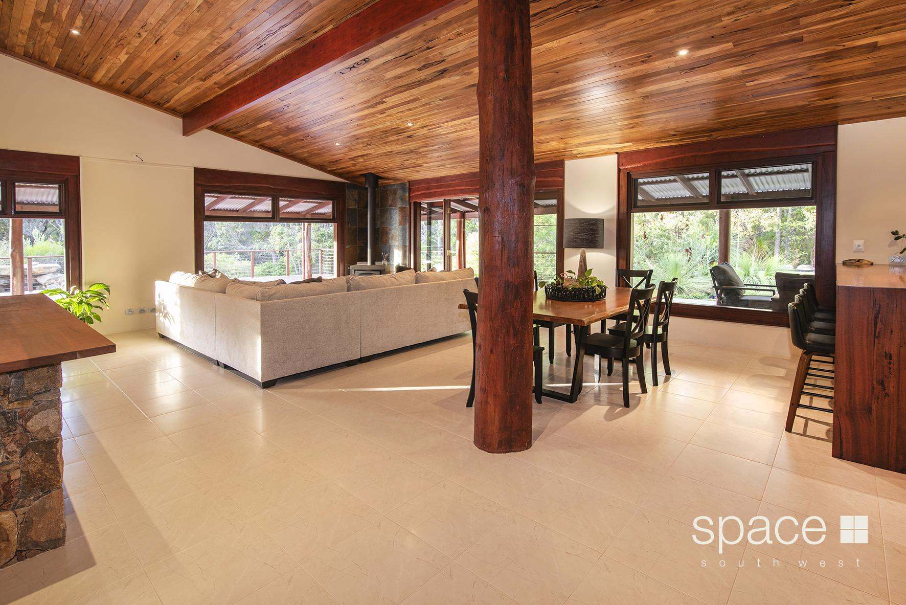 14 Coppin Grove, Redgate For Sale by Farmbuy.com - image 4