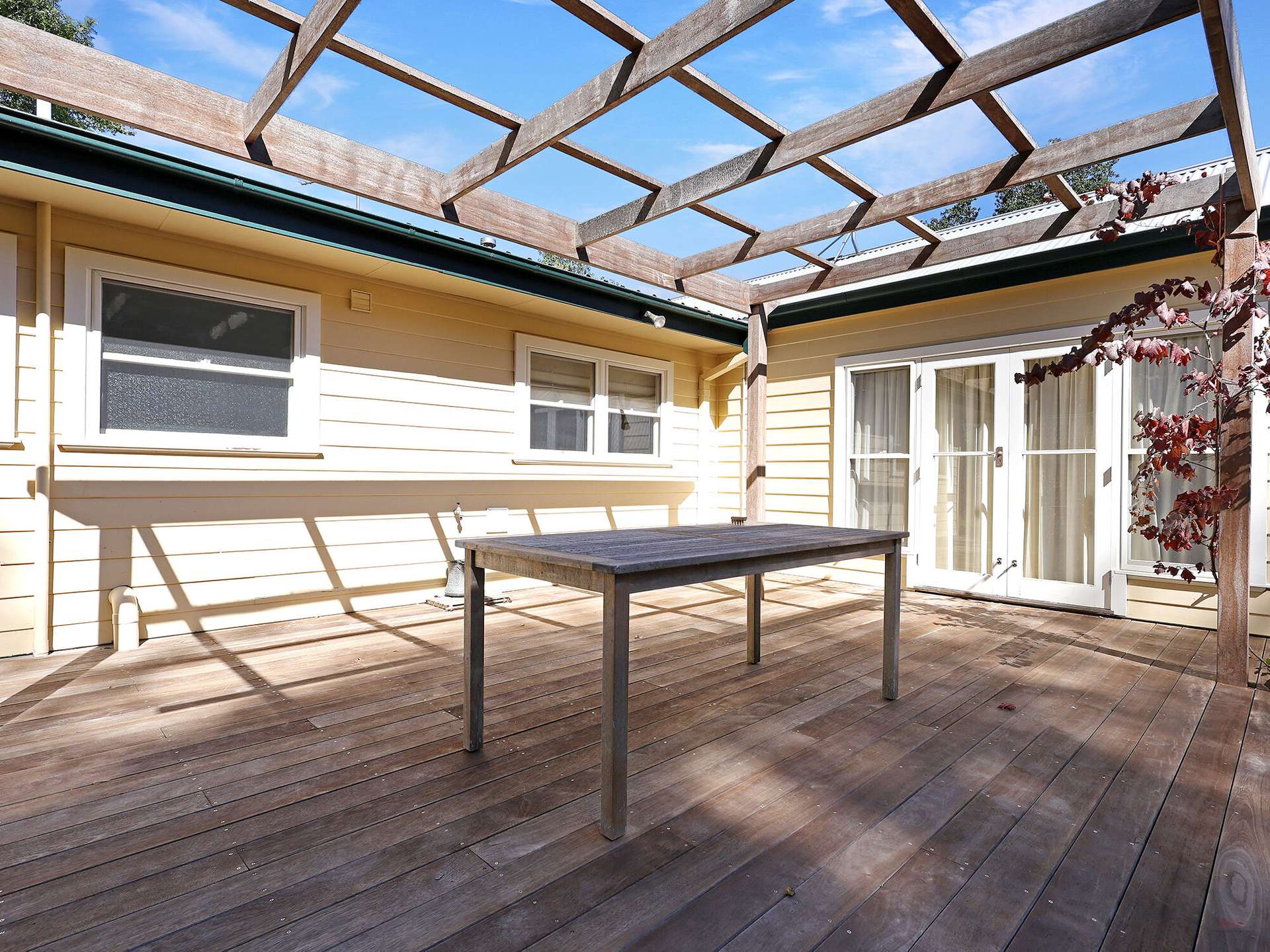 12-14 Middle Road, Exeter For Sale by Farmbuy.com - image 19