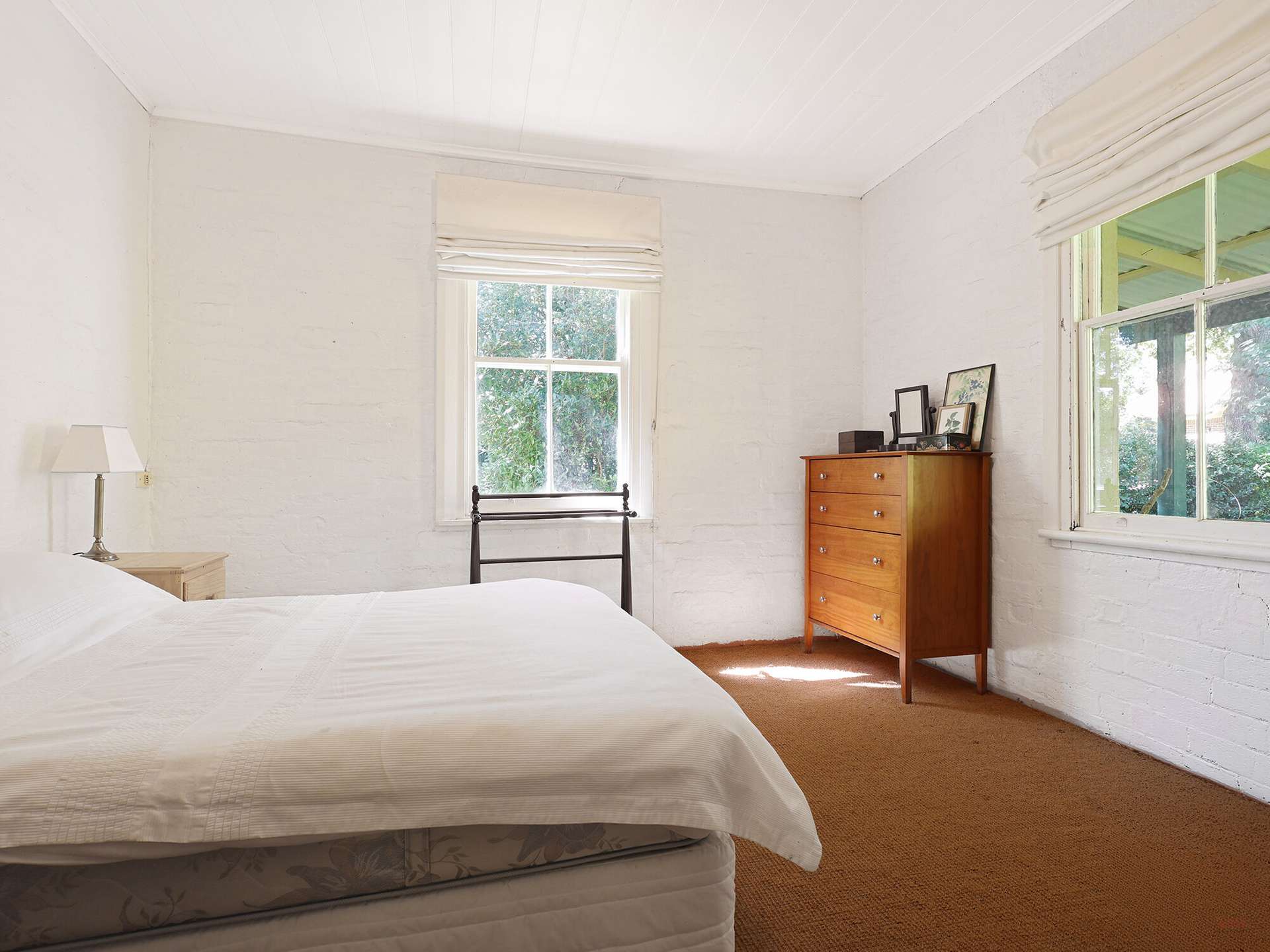 12-14 Middle Road, Exeter For Sale by Farmbuy.com - image 14