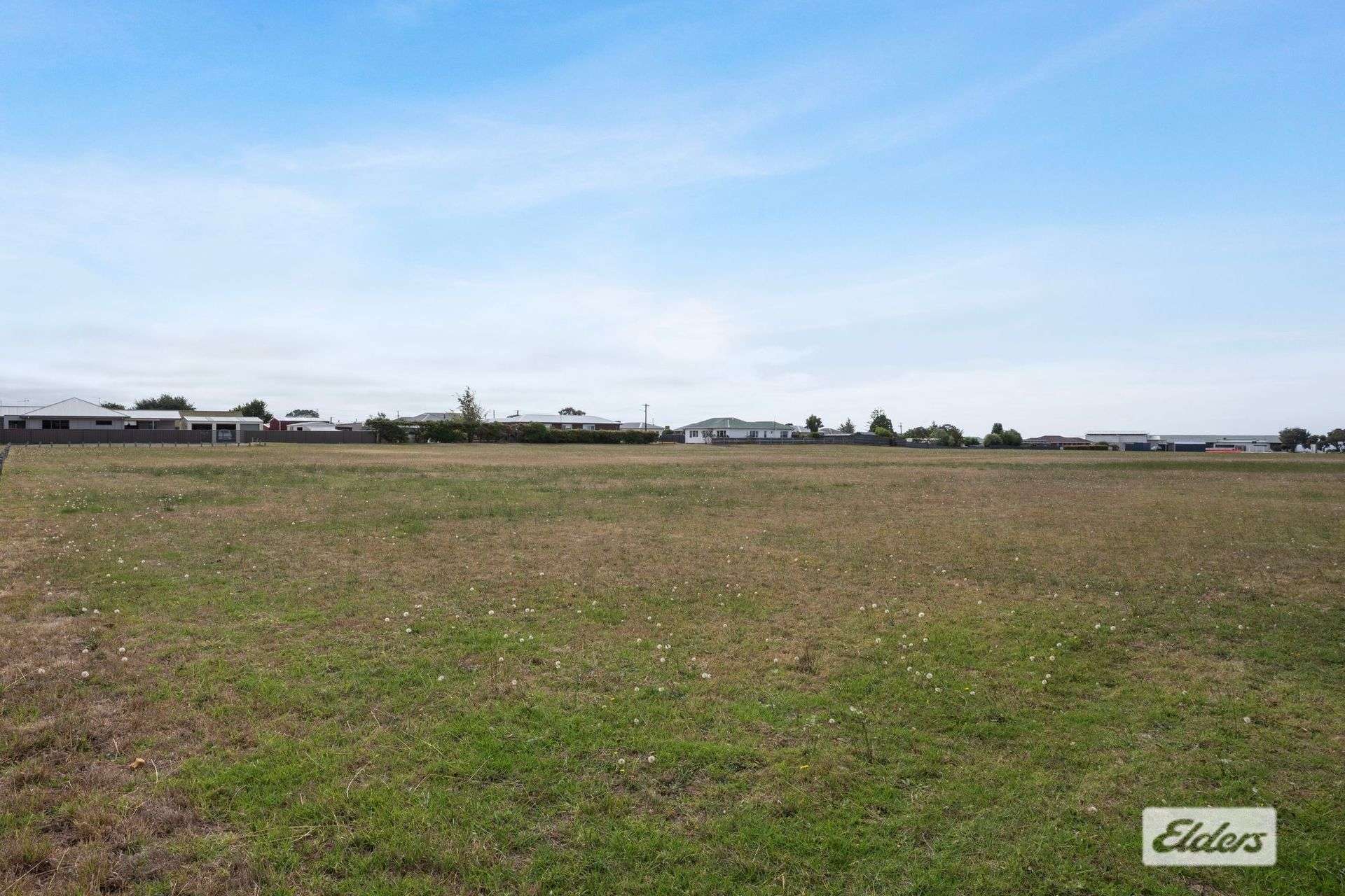 79 Eastland Drive, Ulverstone For Sale by Farmbuy.com - image 2