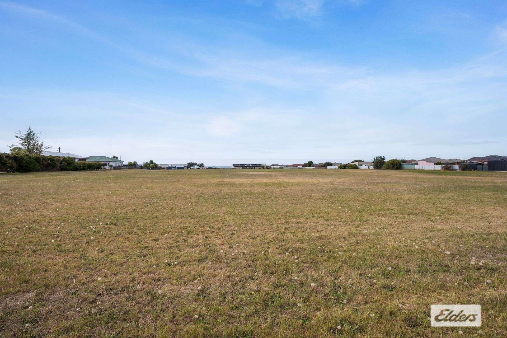 79 Eastland Drive, Ulverstone For Sale by Farmbuy.com - image 6