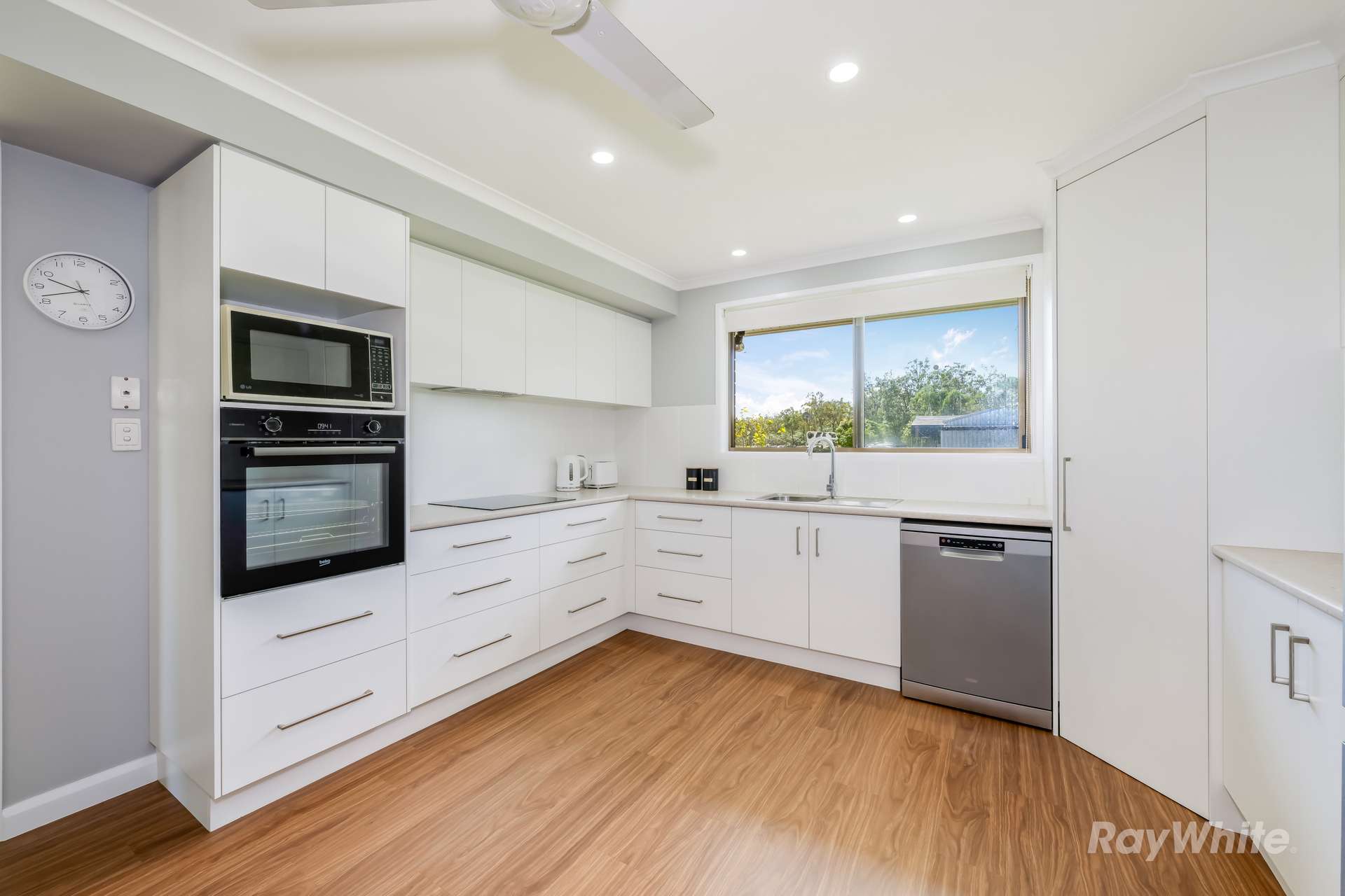 17 Royans Road, Maroondan For Sale by Farmbuy.com - image 8