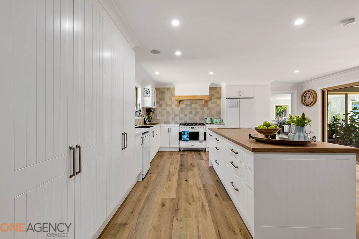 477 Mousehole Lane, Orange For Sale by Farmbuy.com - image 3