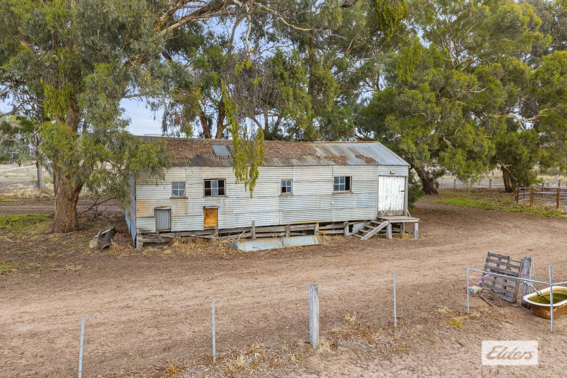 14 Horsham Road, Stawell For Sale by Farmbuy.com - image 11