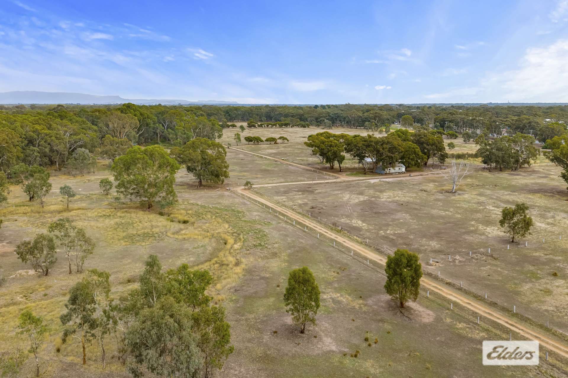 14 Horsham Road, Stawell For Sale by Farmbuy.com - image 6