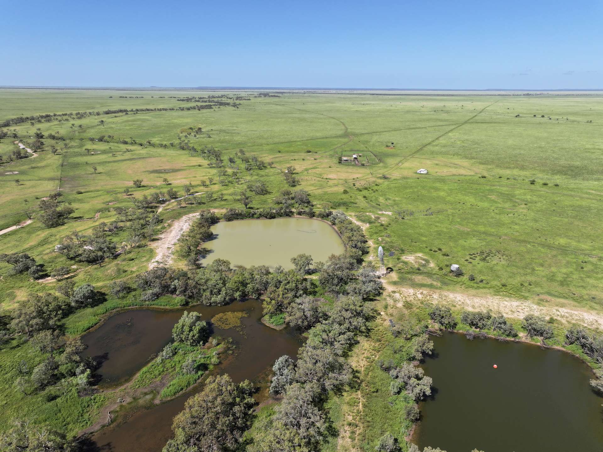 1 Baratria Road, Longreach For Sale by Farmbuy.com - image 6