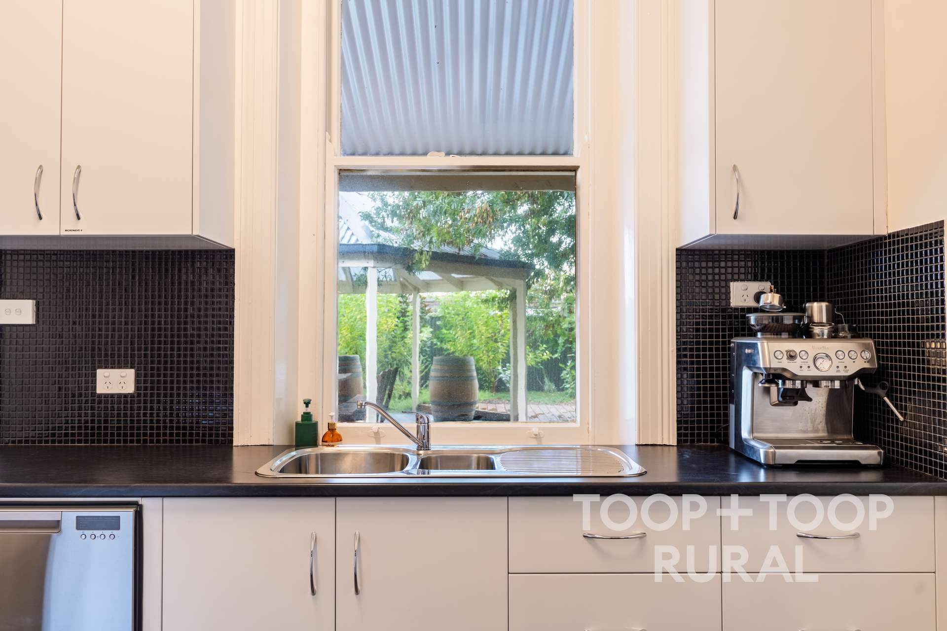 4 Murray Street, Angaston For Sale by Farmbuy.com - image 14