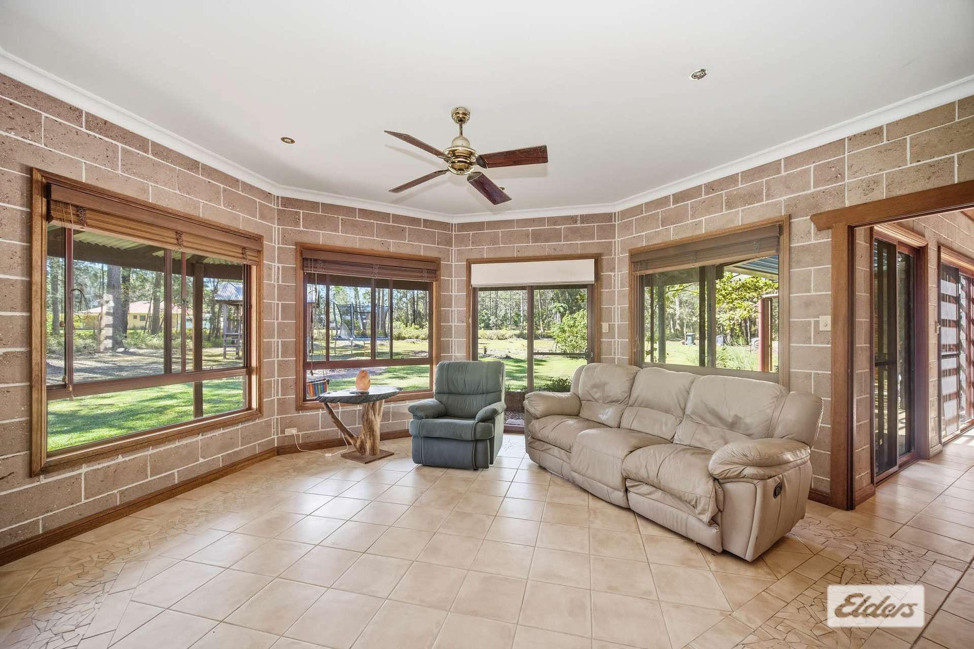 36 Kolinda Drive, Old Bar For Sale by Farmbuy.com - image 8