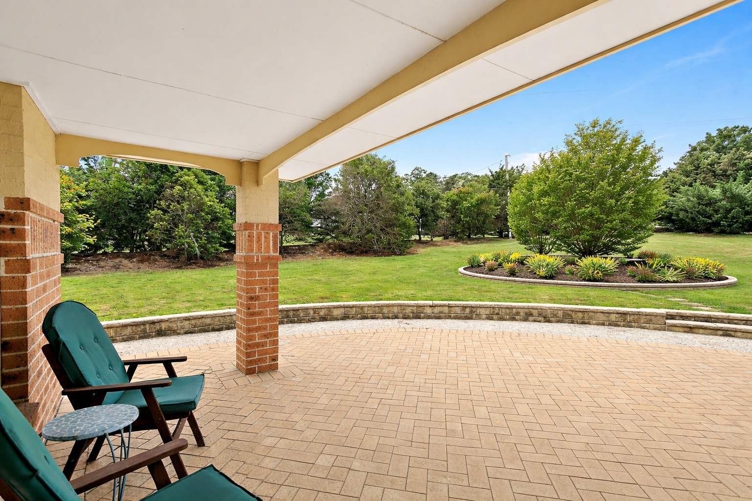 2 Kingston Town Drive, Kembla Grange For Sale by Farmbuy.com - image 8