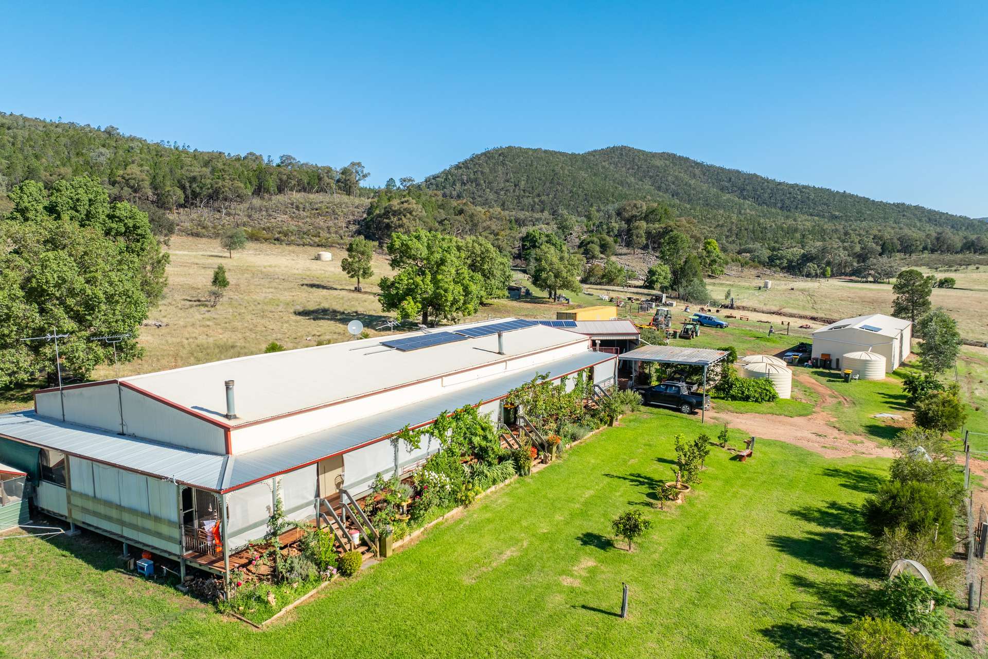 1235 Kangarooby Road, Gooloogong For Sale by Farmbuy.com - image 3