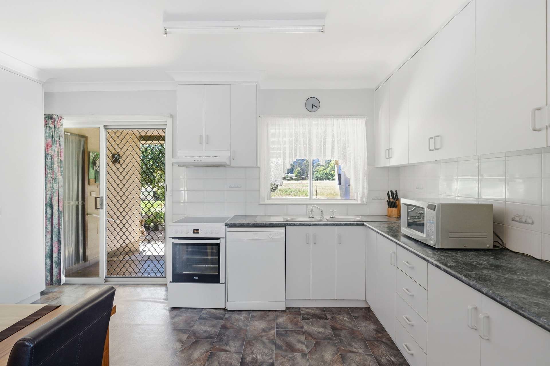 153 Lower River Road West, Myrtleford For Sale by Farmbuy.com - image 3