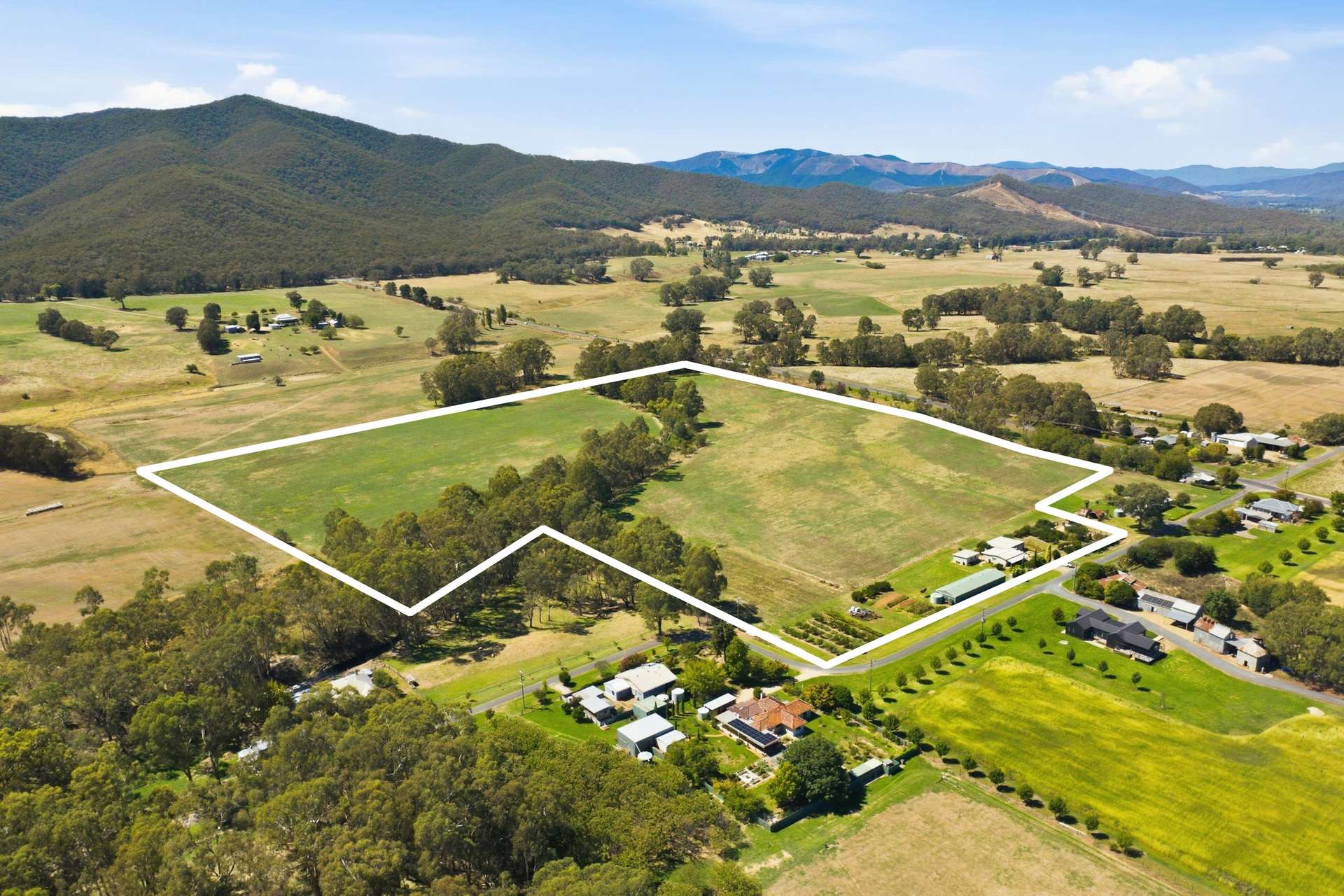 153 Lower River Road West, Myrtleford For Sale by Farmbuy.com - image 11