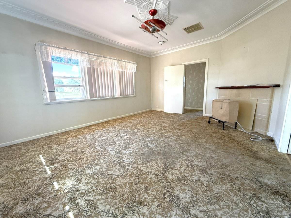 43 Elizabeth Street, Young For Sale by Farmbuy.com - image 5