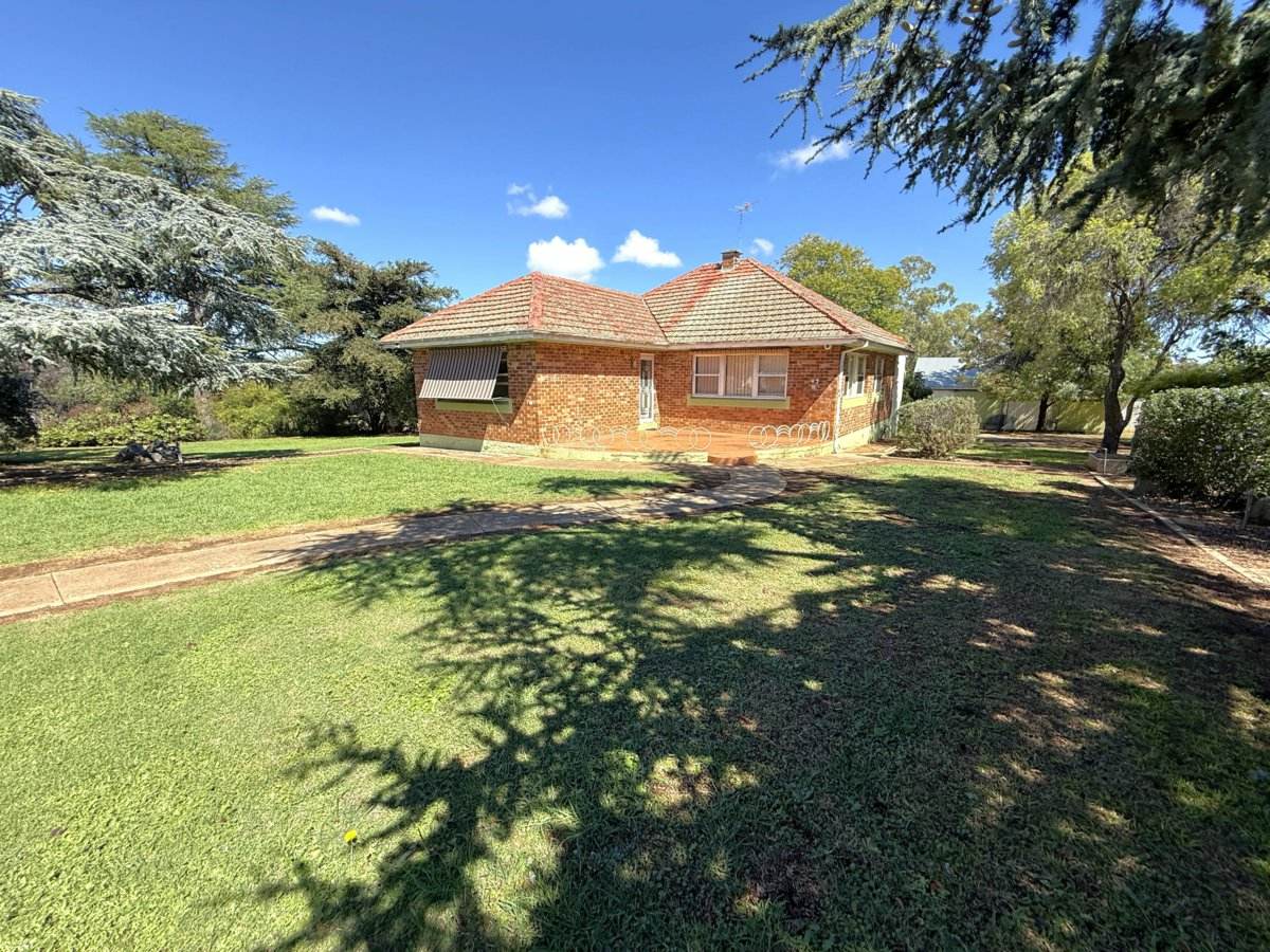 43 Elizabeth Street, Young For Sale by Farmbuy.com - image 1