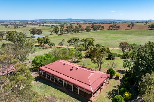 Farm For Sale - NSW - Canowindra - 2804 - Exceptional opportunity to secure a well-established mixed farming enterprise! 