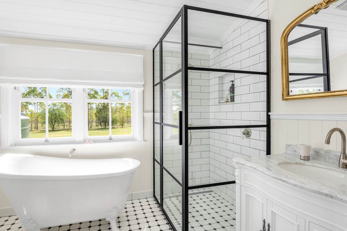 1115 Warwick Yangan Road, Swan Creek For Sale by Farmbuy.com - image 10