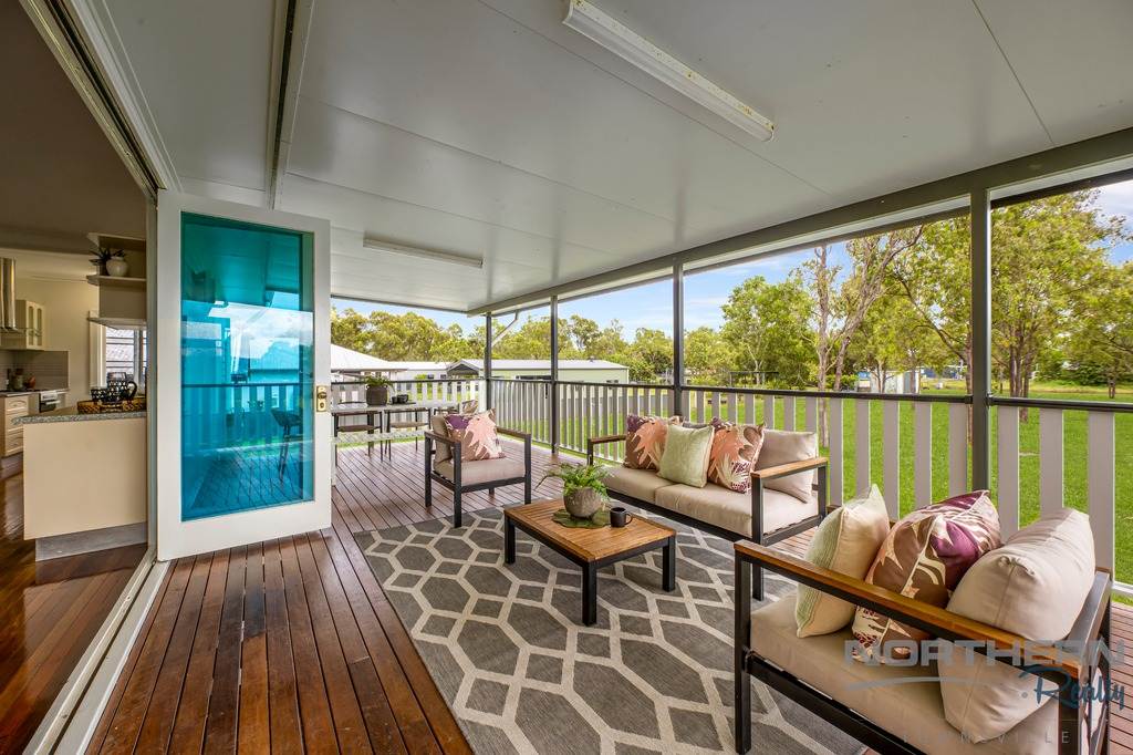 24 Blackview Avenue, Black River For Sale by Farmbuy.com - image 11