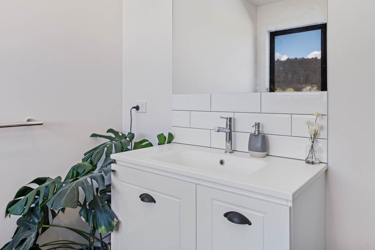 44 Huntingdon Tier Road, Dysart For Sale by Farmbuy.com - image 17