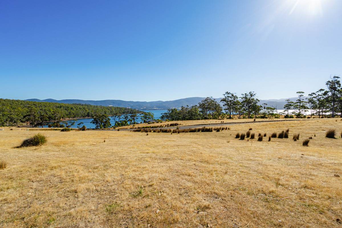 4 D'Entrecasteaux Drive, North Bruny For Sale by Farmbuy.com - image 7