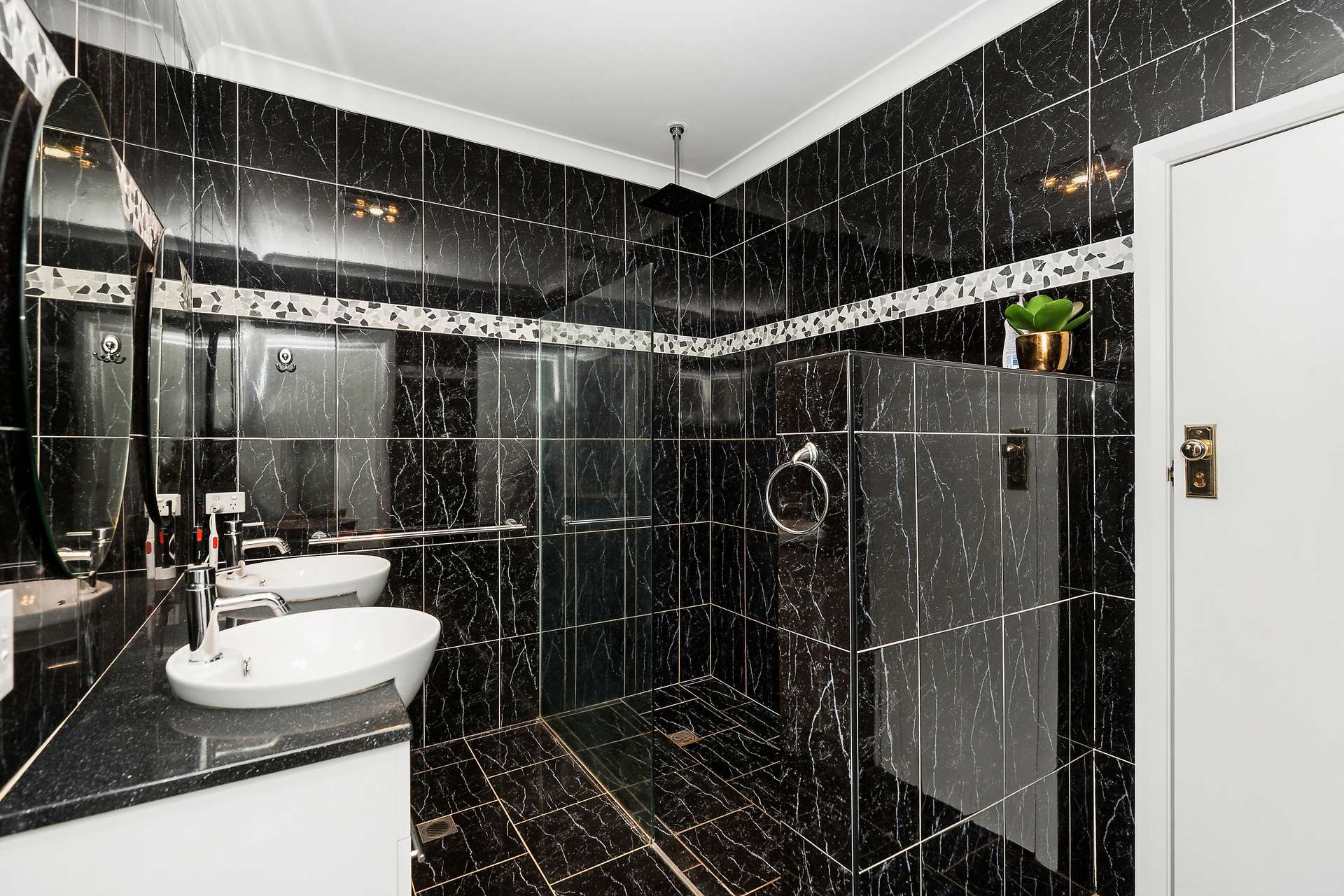 94 Trungley Hall Road, Temora For Sale by Farmbuy.com - image 11