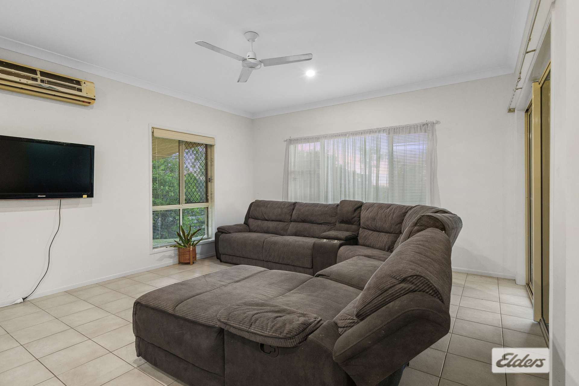 9 Curlew Place, Laidley Heights For Sale by Farmbuy.com - image 9