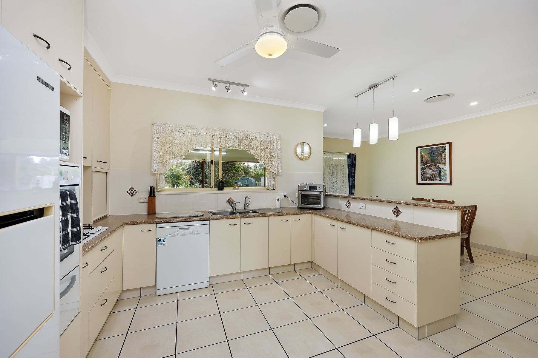 4 Melaleuca Court, Redridge For Sale by Farmbuy.com - image 6