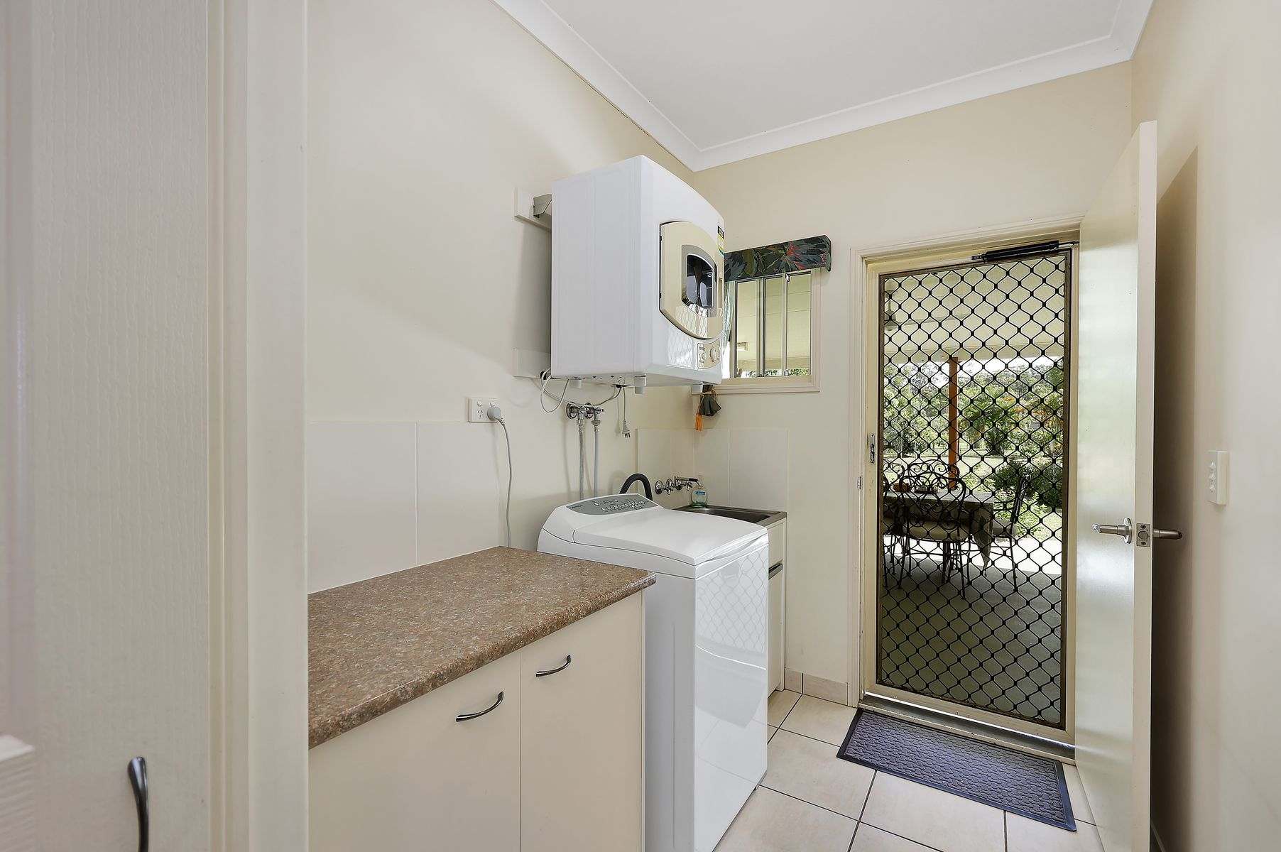 4 Melaleuca Court, Redridge For Sale by Farmbuy.com - image 9