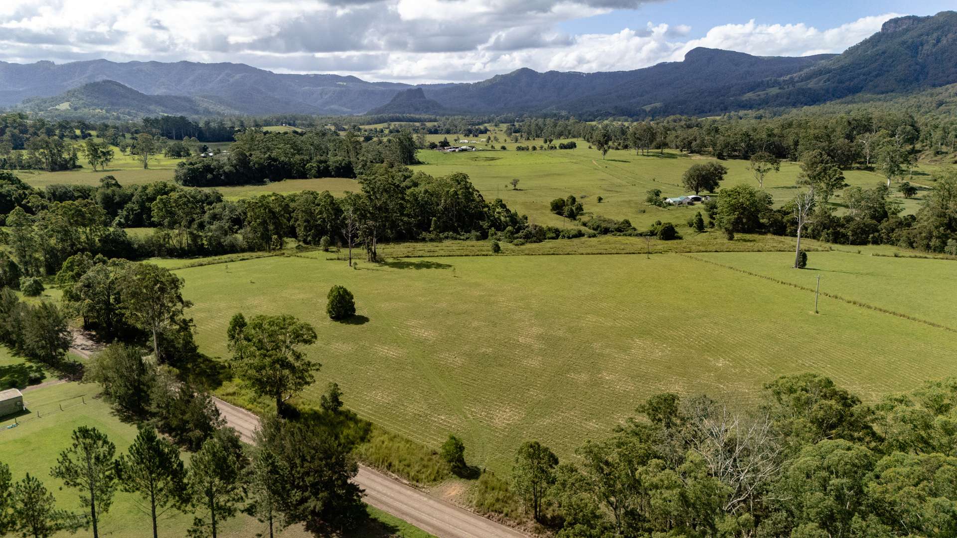 778 Central Lansdowne Road, Upper Lansdowne Auction by Farmbuy.com - image 7