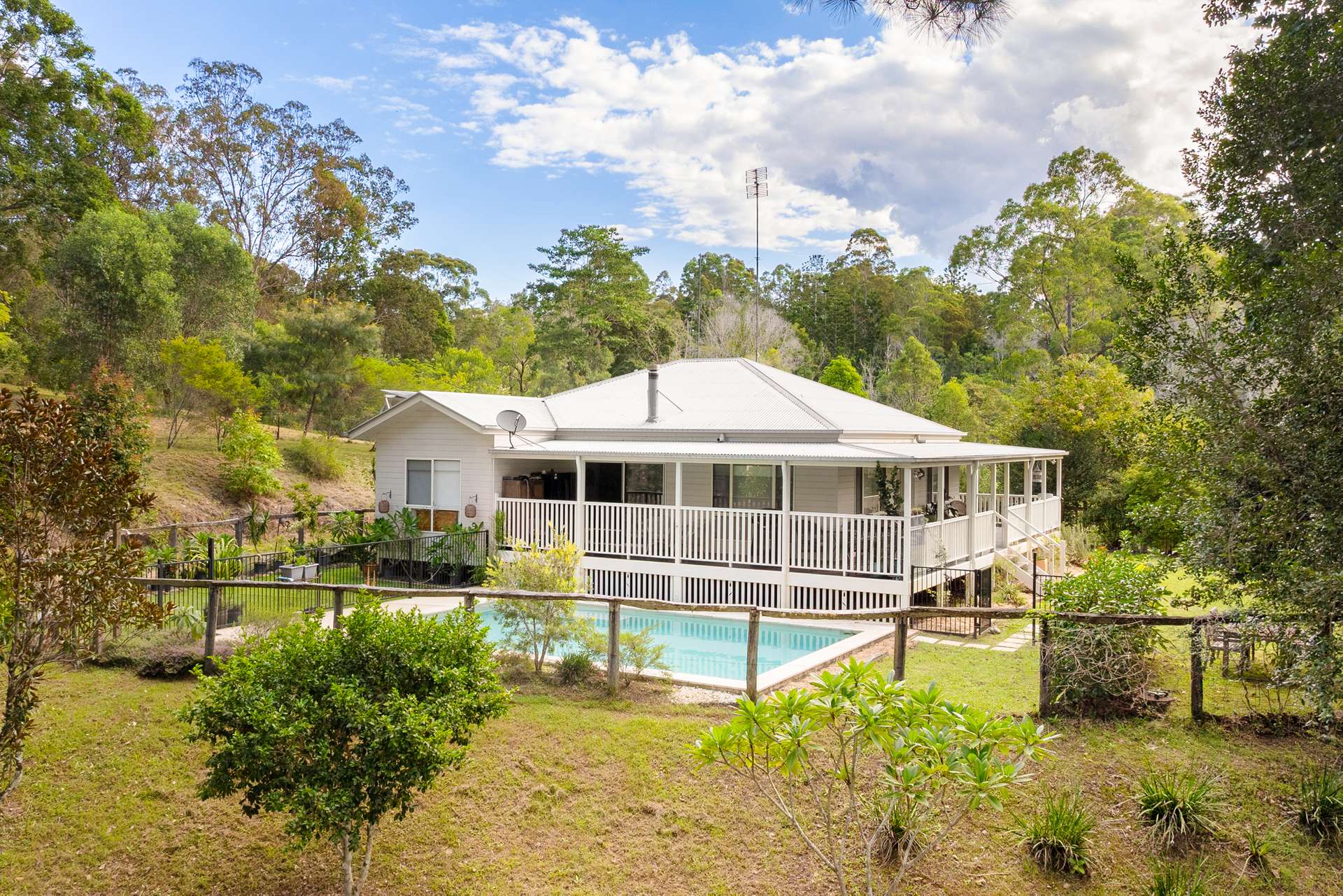 62 Old Mill Road, Carters Ridge For Sale by Farmbuy.com - image 1