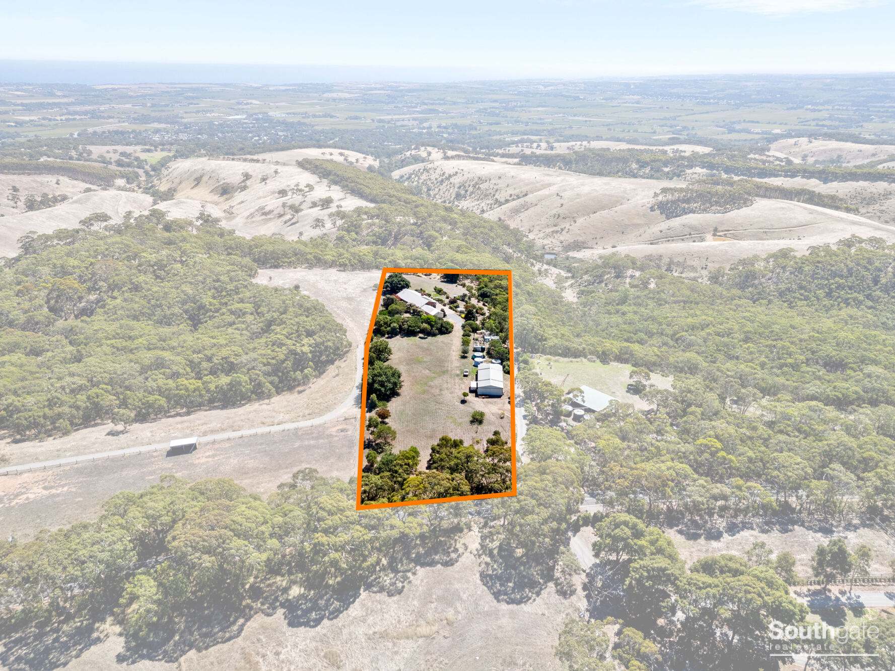 83 Range Road, Willunga For Sale by Farmbuy.com - image 2