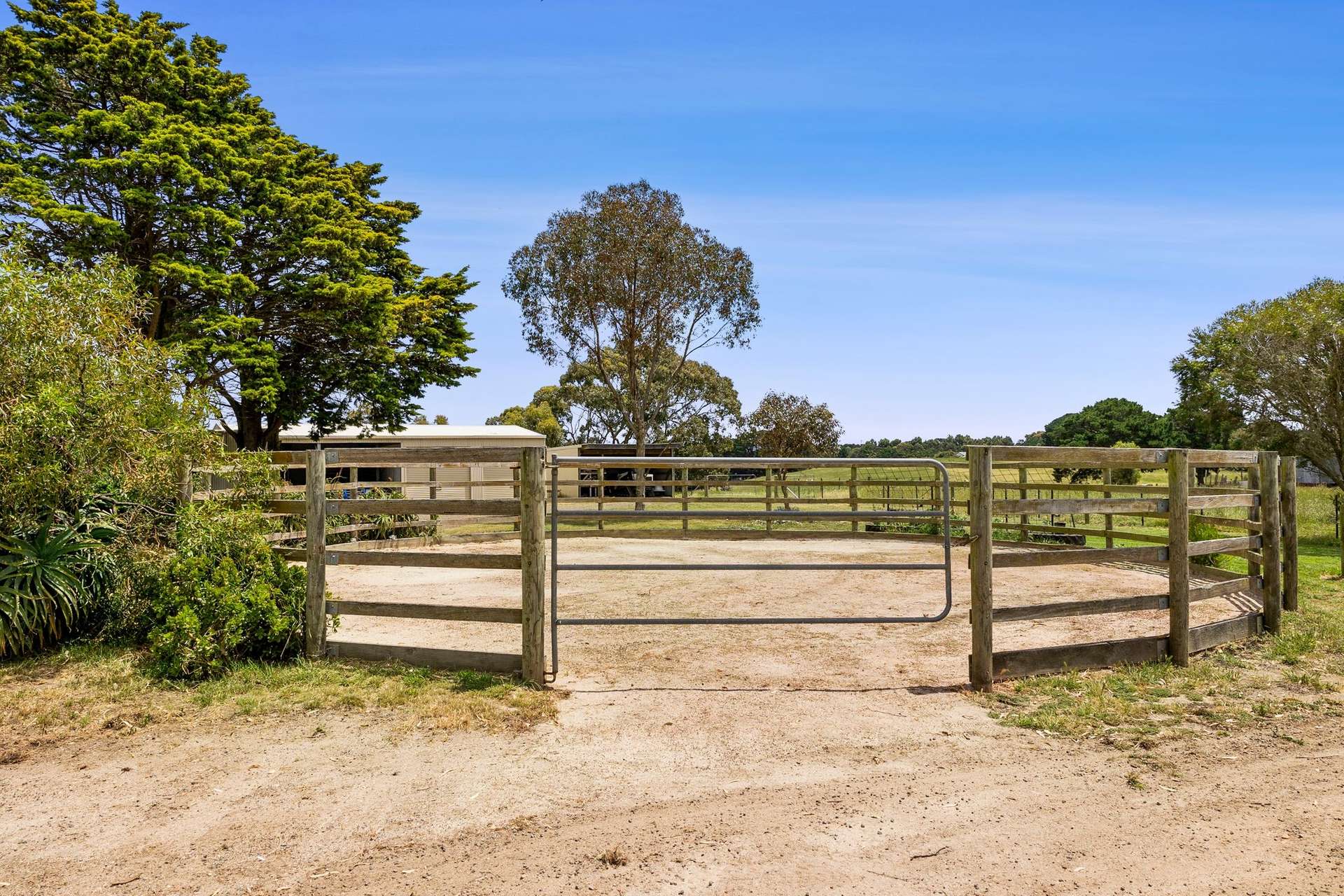 231 Grossmans Road, Torquay For Sale by Farmbuy.com - image 25