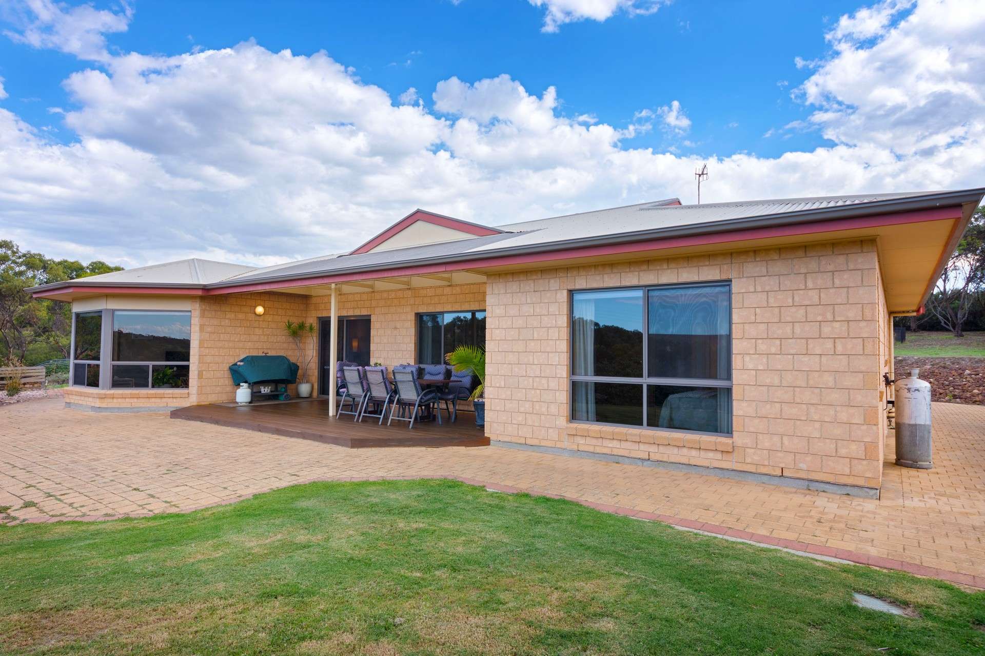 1085 Chapman Road, Green Patch For Sale by Farmbuy.com - image 28