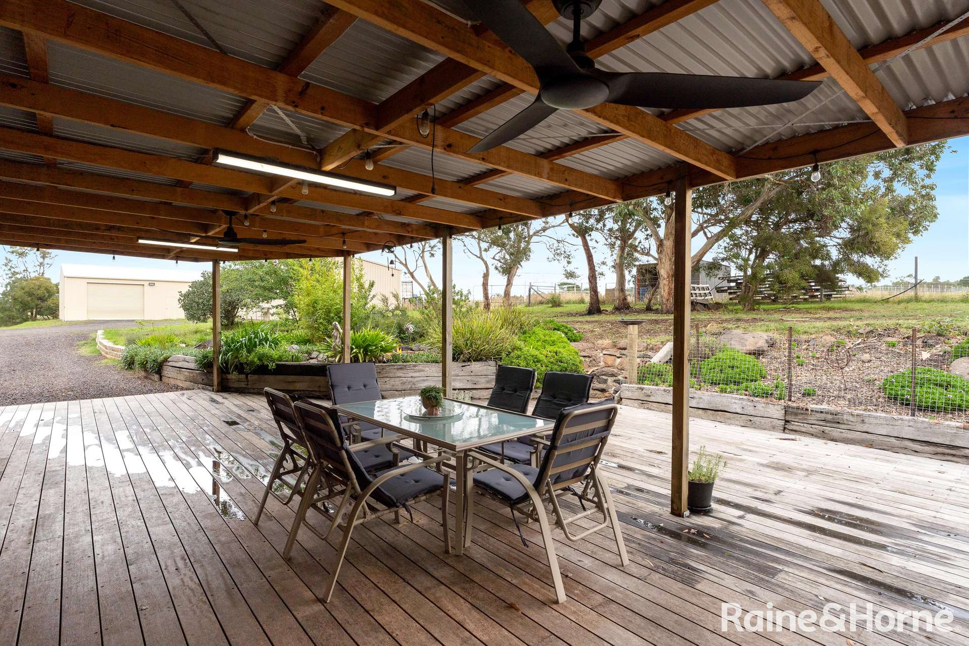 28 View Bank Lane, Riddells Creek For Sale by Farmbuy.com - image 3