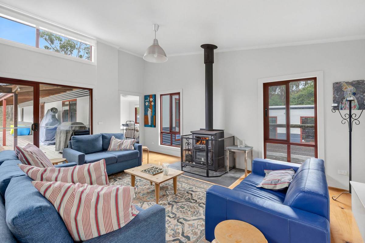 734 Elaine - Egerton Road, Morrisons For Sale by Farmbuy.com - image 5