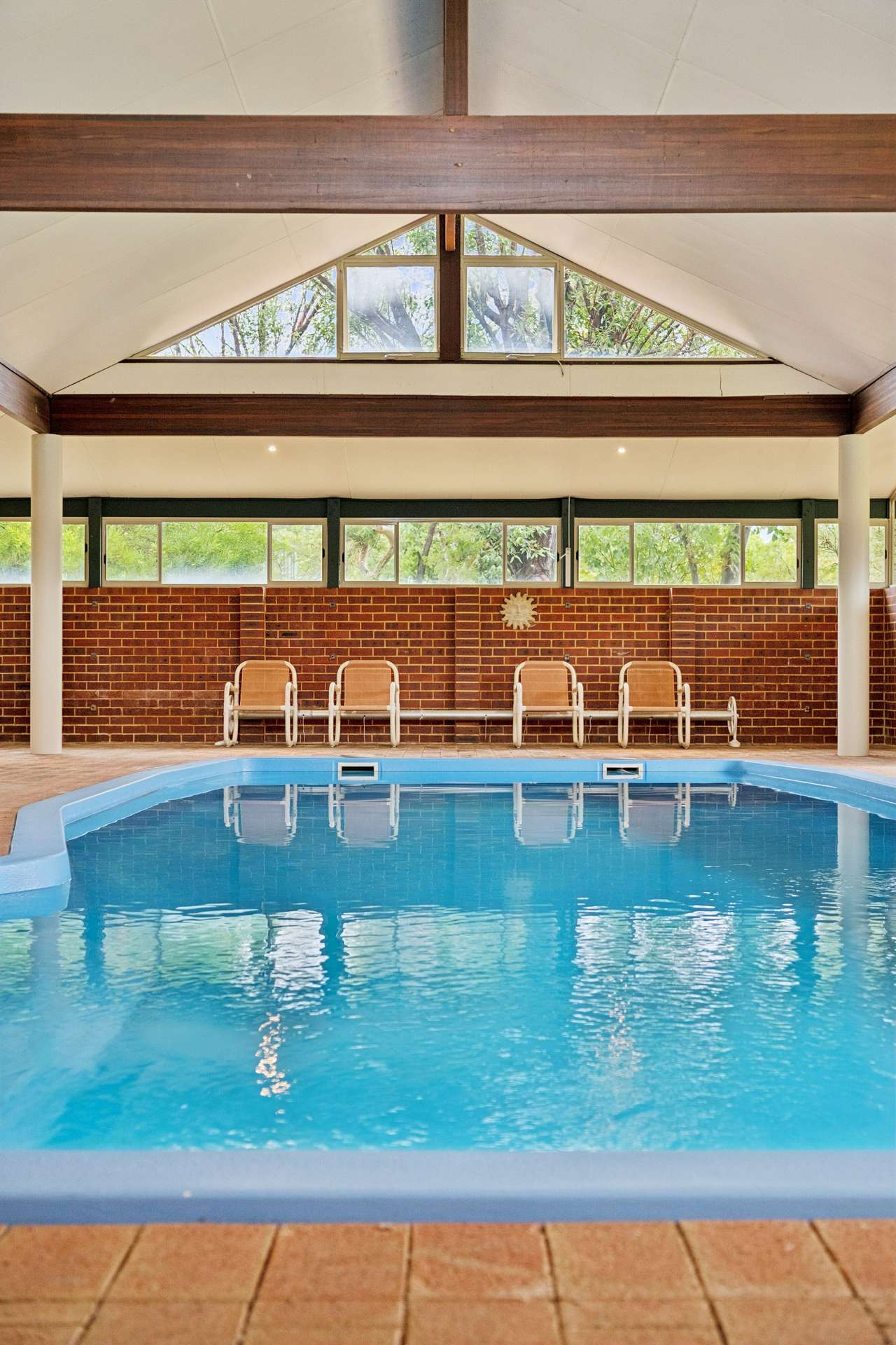 26 Hawkvalley Crescent, Maida Vale For Sale by Farmbuy.com - image 35