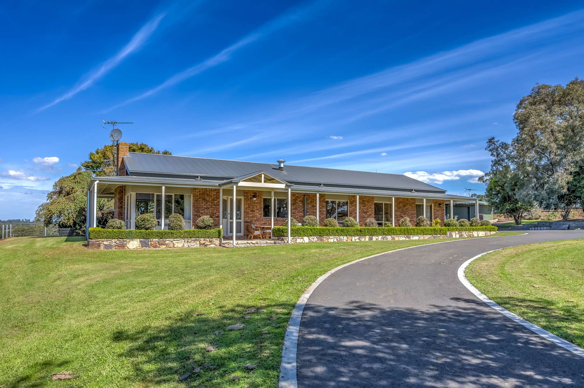 140 Mcconnell Road, Bunyip North For Sale by Farmbuy.com - image 2