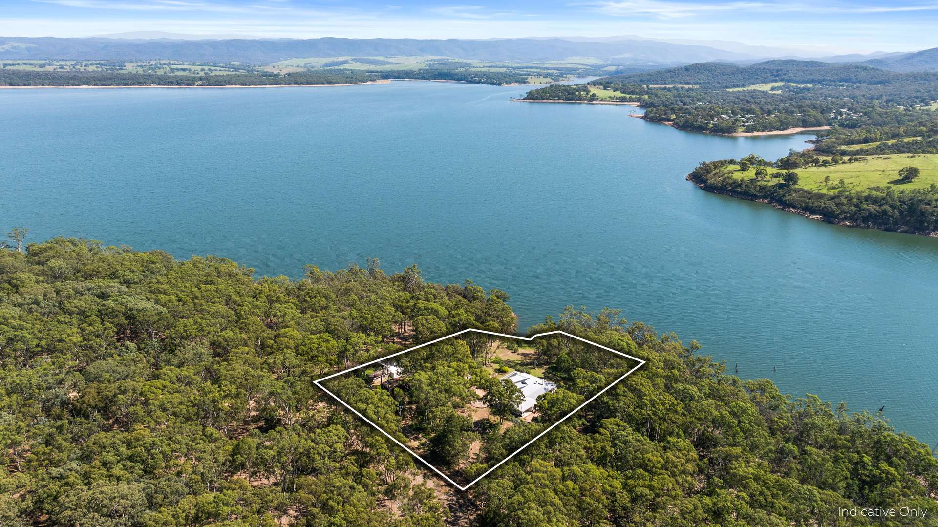 801 Weir Road, Glenmaggie For Sale by Farmbuy.com - image 2