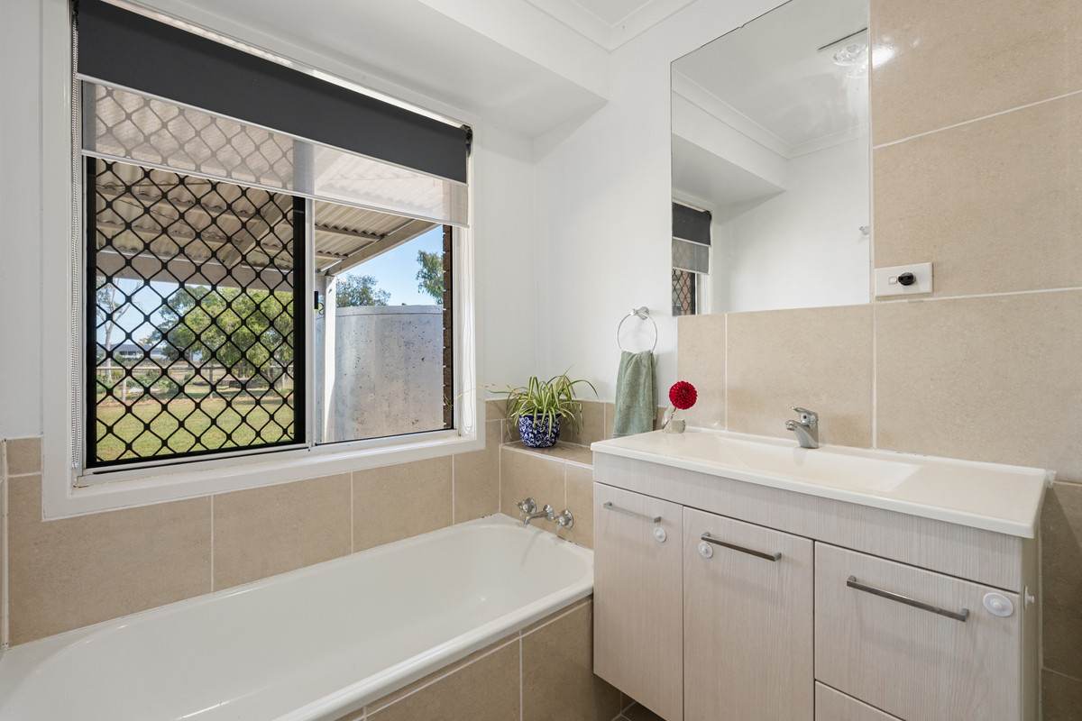 44 Railway Street, Cambooya For Sale by Farmbuy.com - image 10