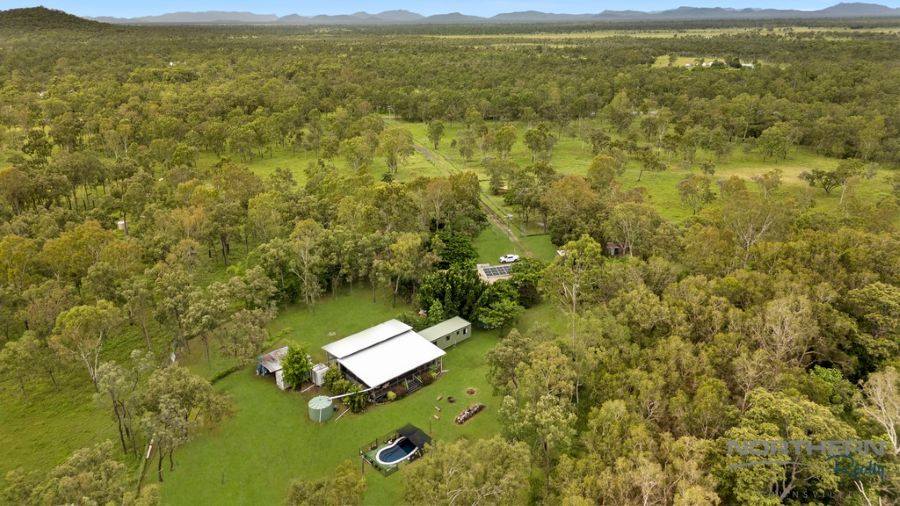 2072 Woodstock-Giru Road, Majors Creek For Sale by Farmbuy.com - image 1
