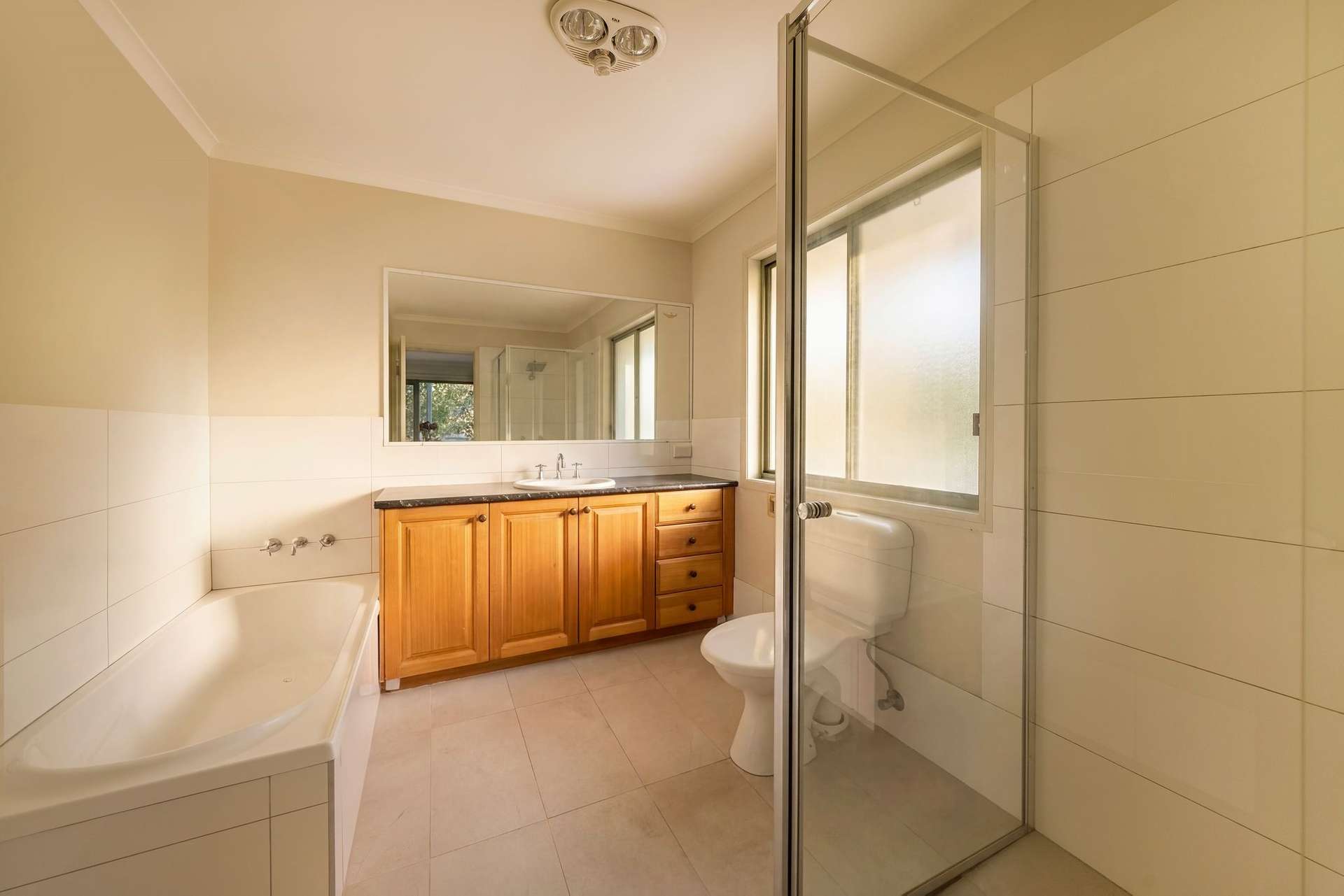 15 Mallee Close, Doonan Auction by Farmbuy.com - image 3